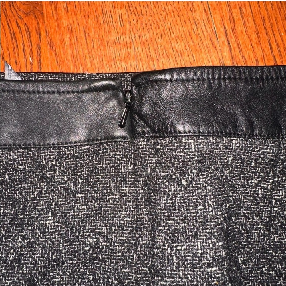 Vintage Kate Hill Wool Skirt with Leather Waist Band | Size 6 - Picture 5 of 9